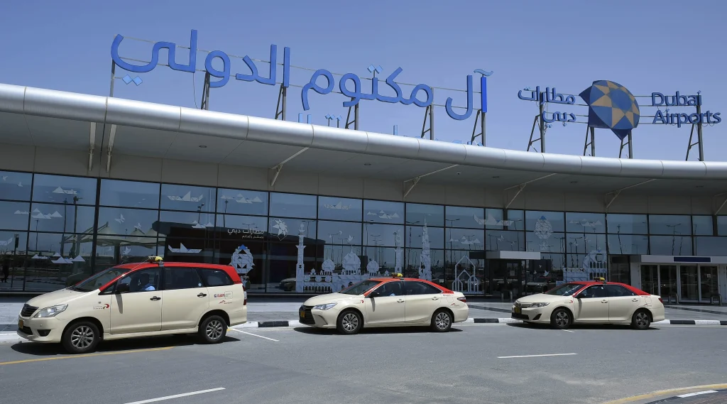dubai airport taxi | FEW.ae