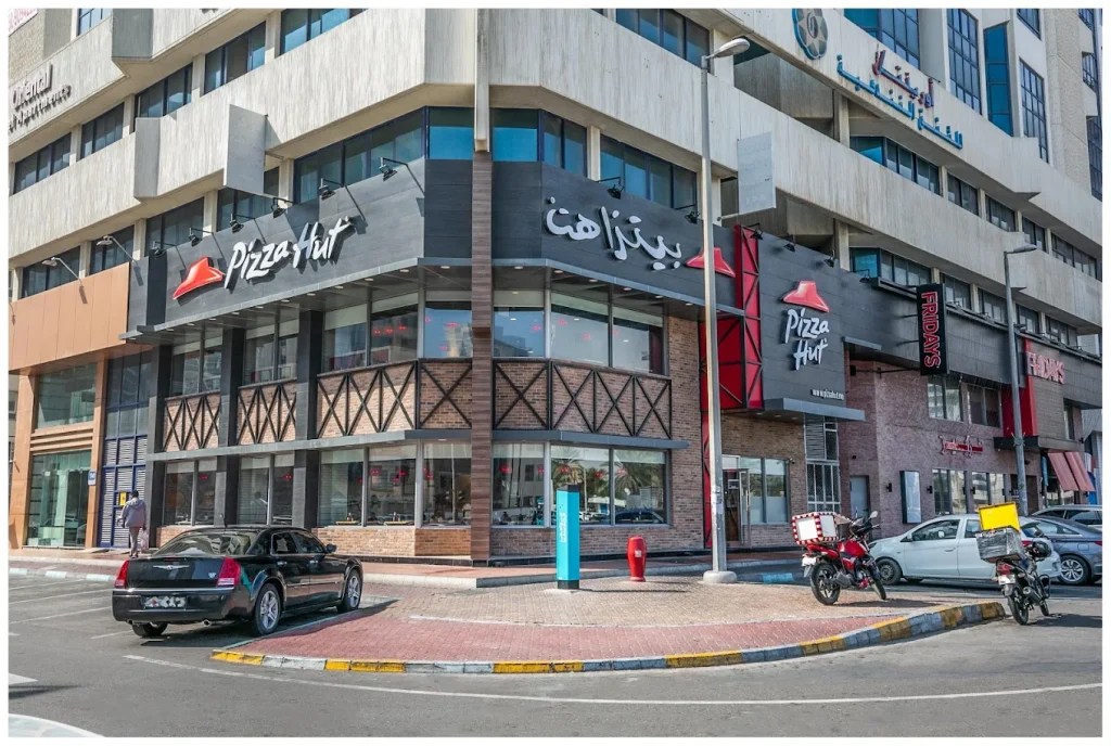 pizza hut abu dhabi | FEW.ae