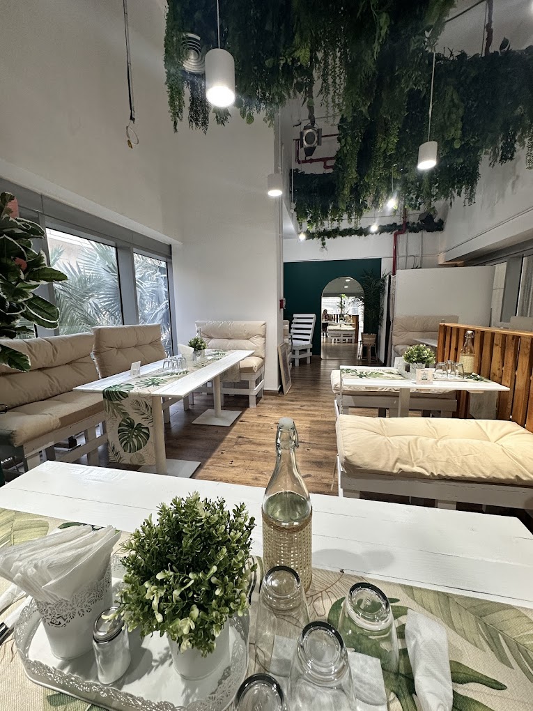 replika restaurant dubai | FEW.ae