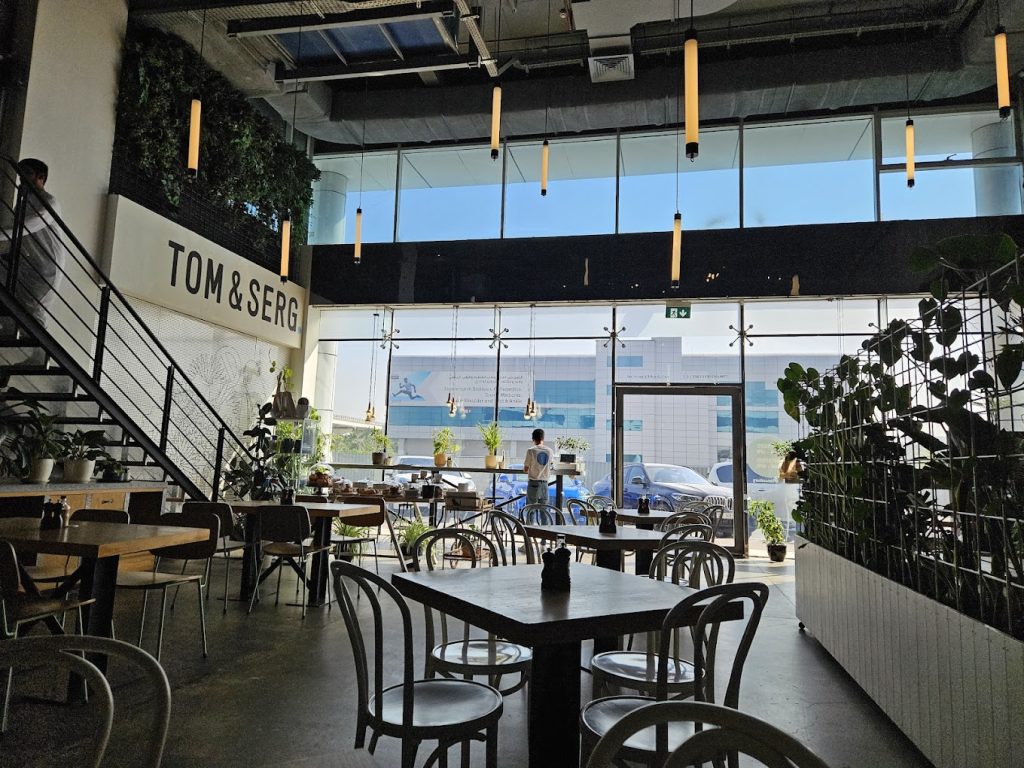 TOM SERG Dubai | FEW.ae