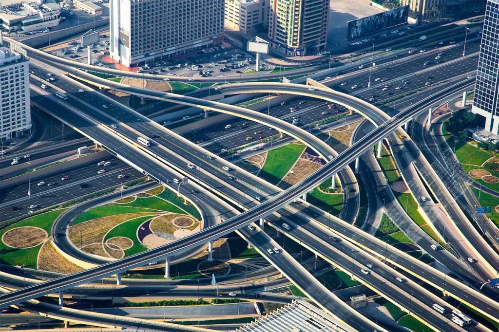 How safe is everyday driving for expats living in Dubai | FEW.ae