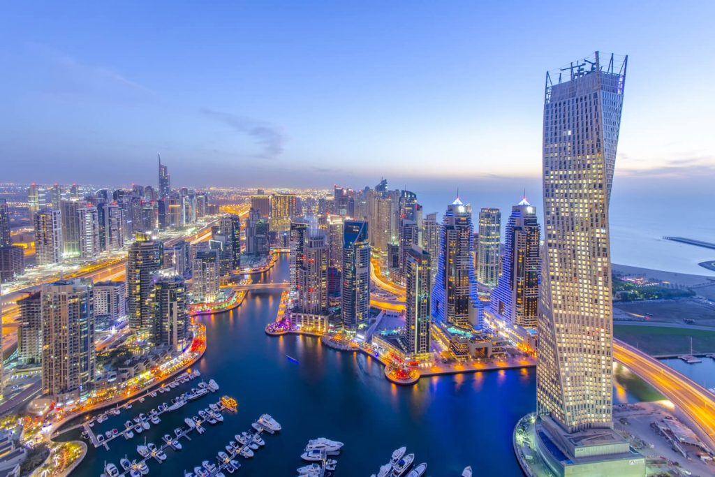 How to experience Dubai on a layover1 | FEW.ae