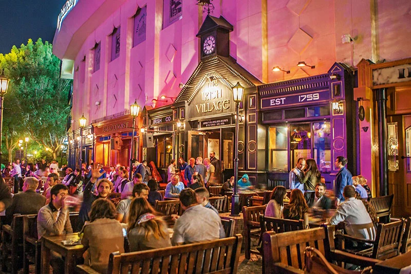 How to find rooftop acoustic music sessions in Dubai?