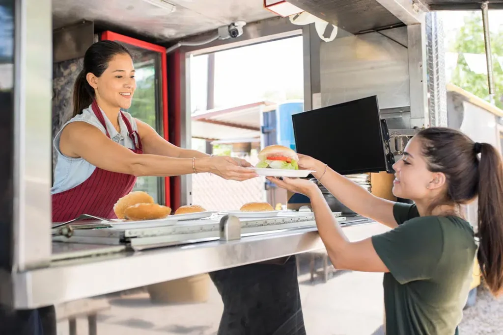 How to get a food truck license in Dubai1 | FEW.ae