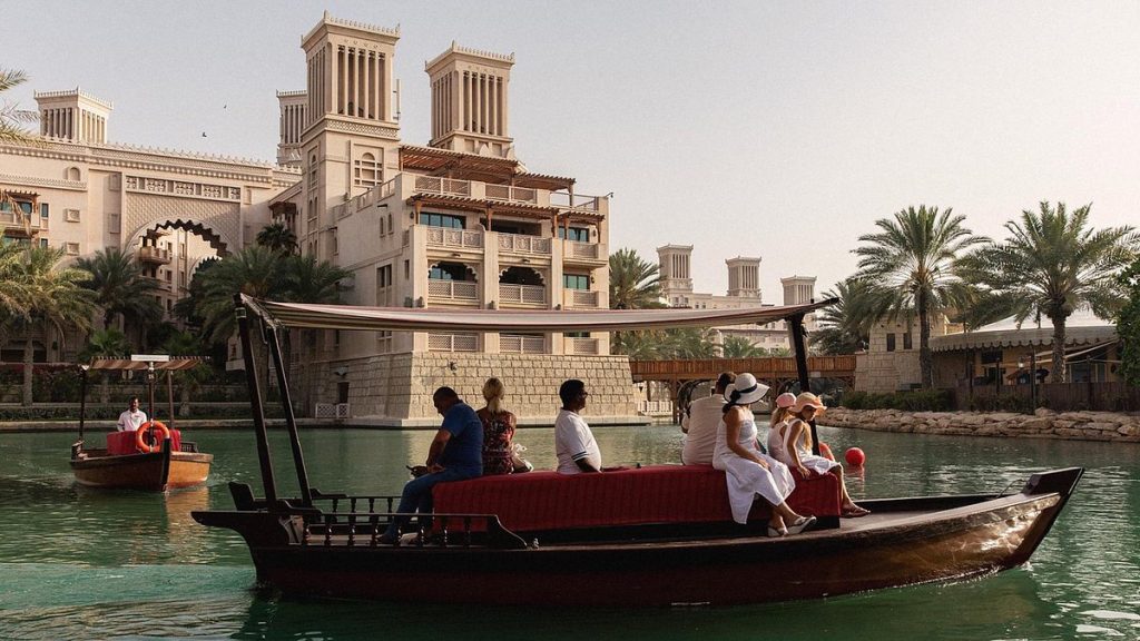 How to plan a budget-friendly city tour in Dubai1 | FEW.ae