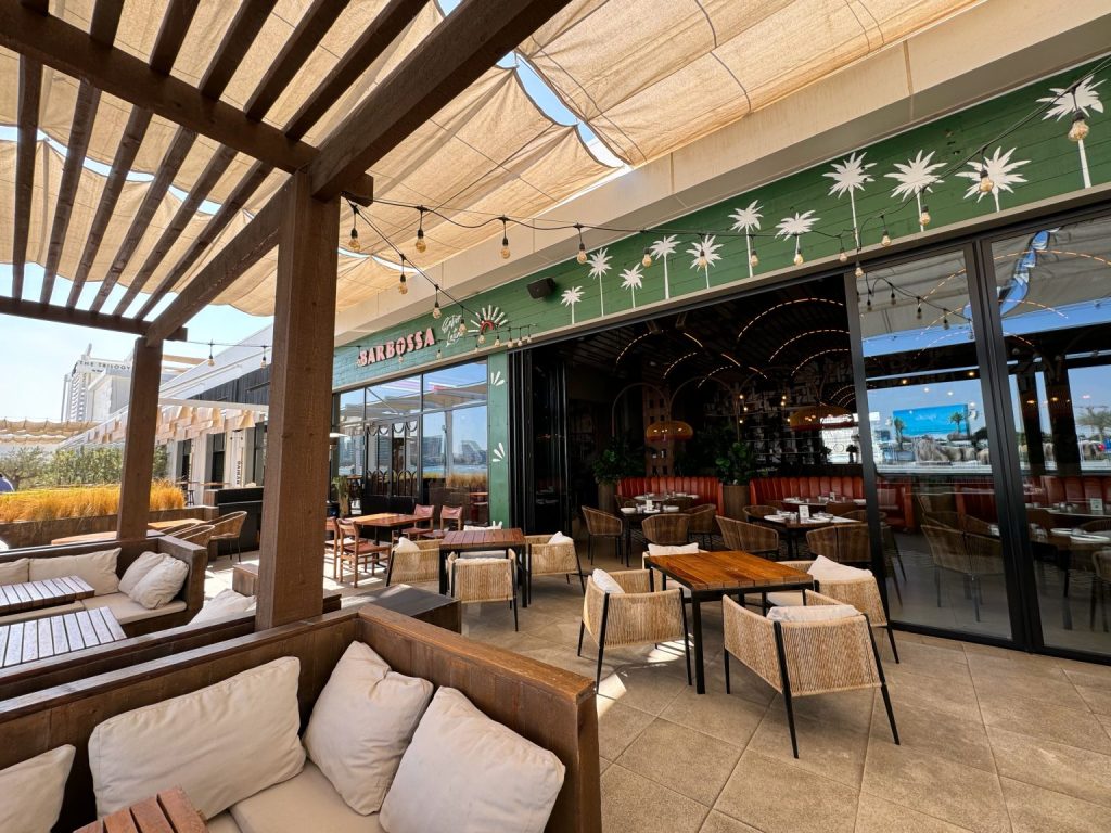 Where to attend rooftop cocktail and art nights Abu Dhabi?