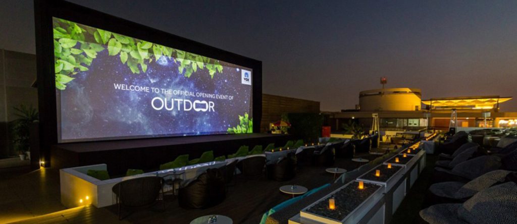 Where to experience rooftop theater plays in Abu Dhabi?